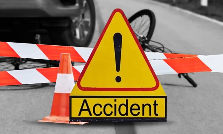 Two killed, four injured in Khulna road accident